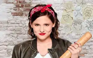 Florence Mendez pour l'affiche de son spectacle "Délicate"